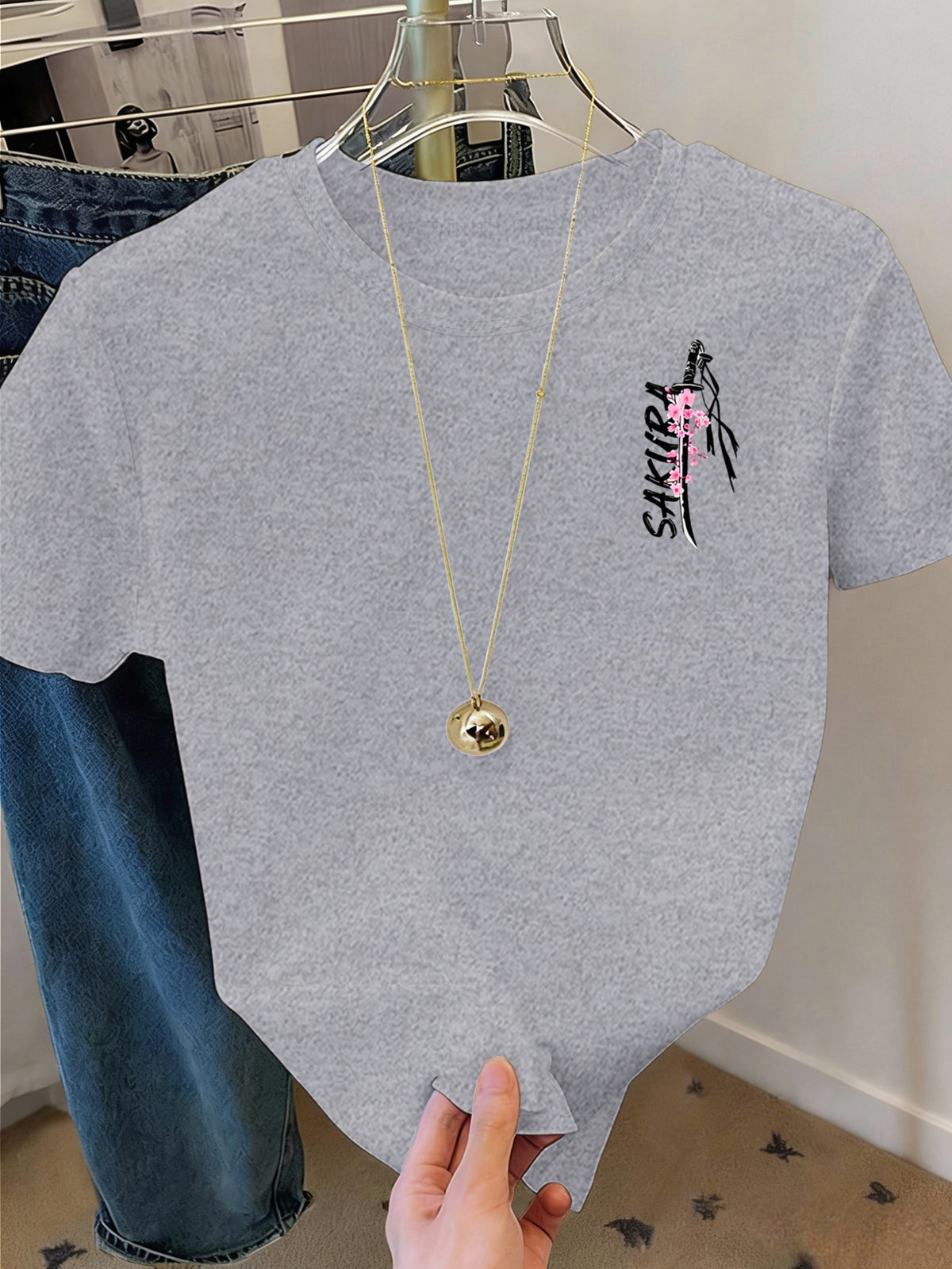 Women's Samurai Sword Print T-Shirt - Cherry Blossom & Katana Design Short Sleeve Round Neck -Compatible Fit Suitable for Spring Summer Fall Casual Wear, Machine Washable -Themed Outfits - Heather Grey