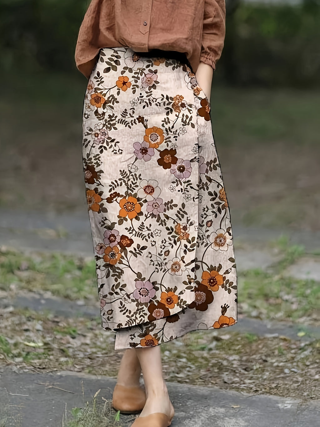 Women's Printed Straight-cut Skirt with Elastic Waist and Pockets - Multicolor