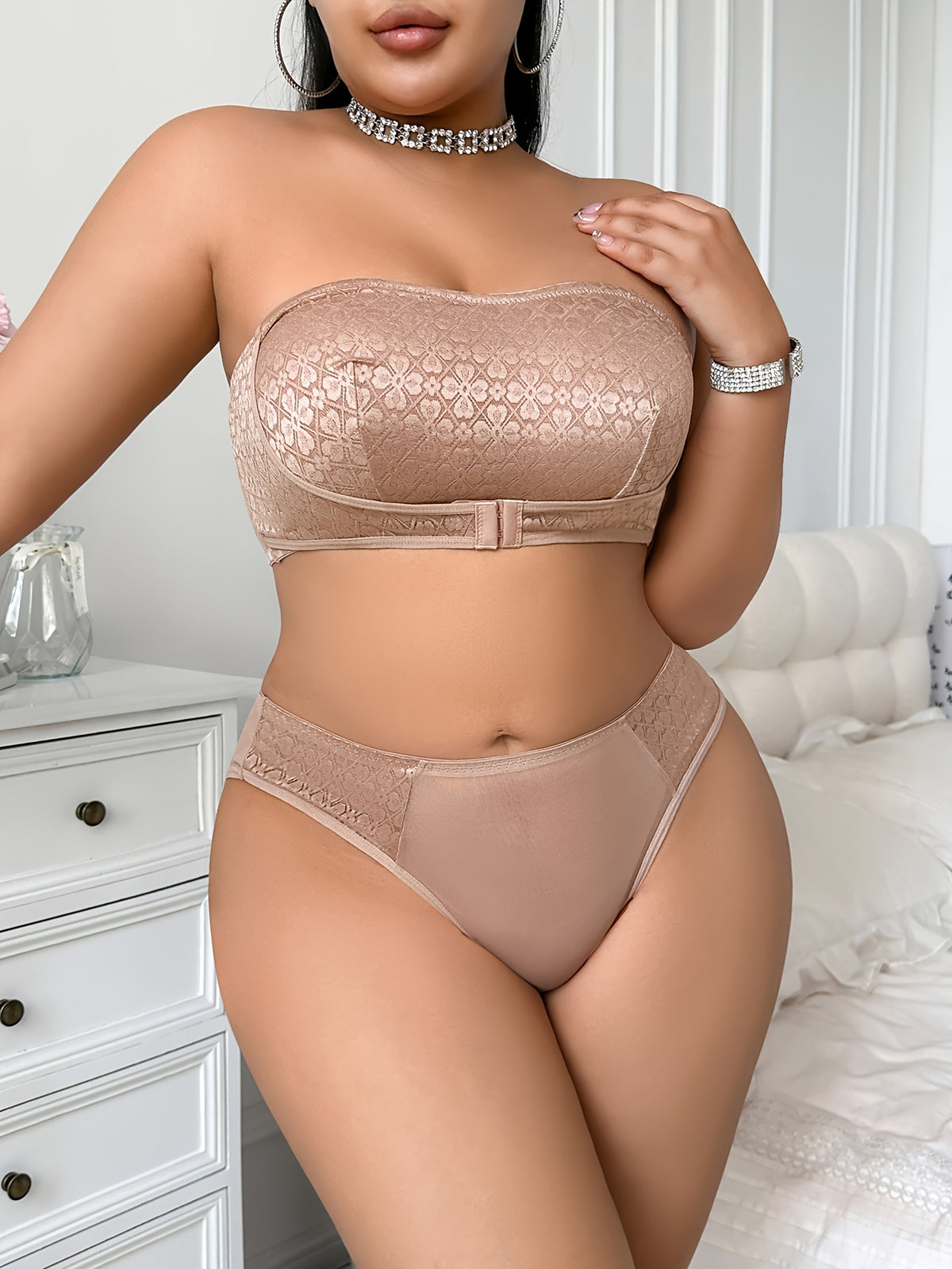 Lace-trimmed Plus Size Women's Bra Set, Wire-Free Unpadded Front-Clasp Bandeau Bra & Briefs, Simple Everyday Lingerie Sets - Apricot