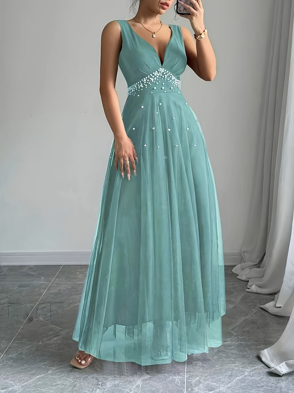 Elegant Women's Heart-Neckline Pearl Spandex Mesh Banquet Flared Long Dress, Elegant Party Dress for Spring/Summer, Suitable for Parties, Dinners, and Weddings, High-Quality Evening Gown, Modern, Elegant, and Chic Women's Long Party Dress - Light Green