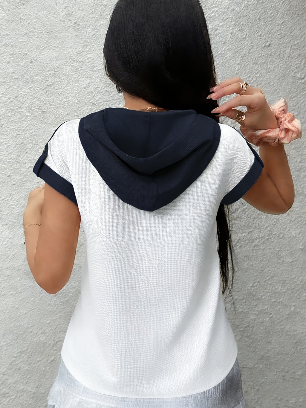 2026 New Women's Hoodie with Waffle Fabric Patchwork, Short Sleeves, Decorative Buttons, and Hood - White