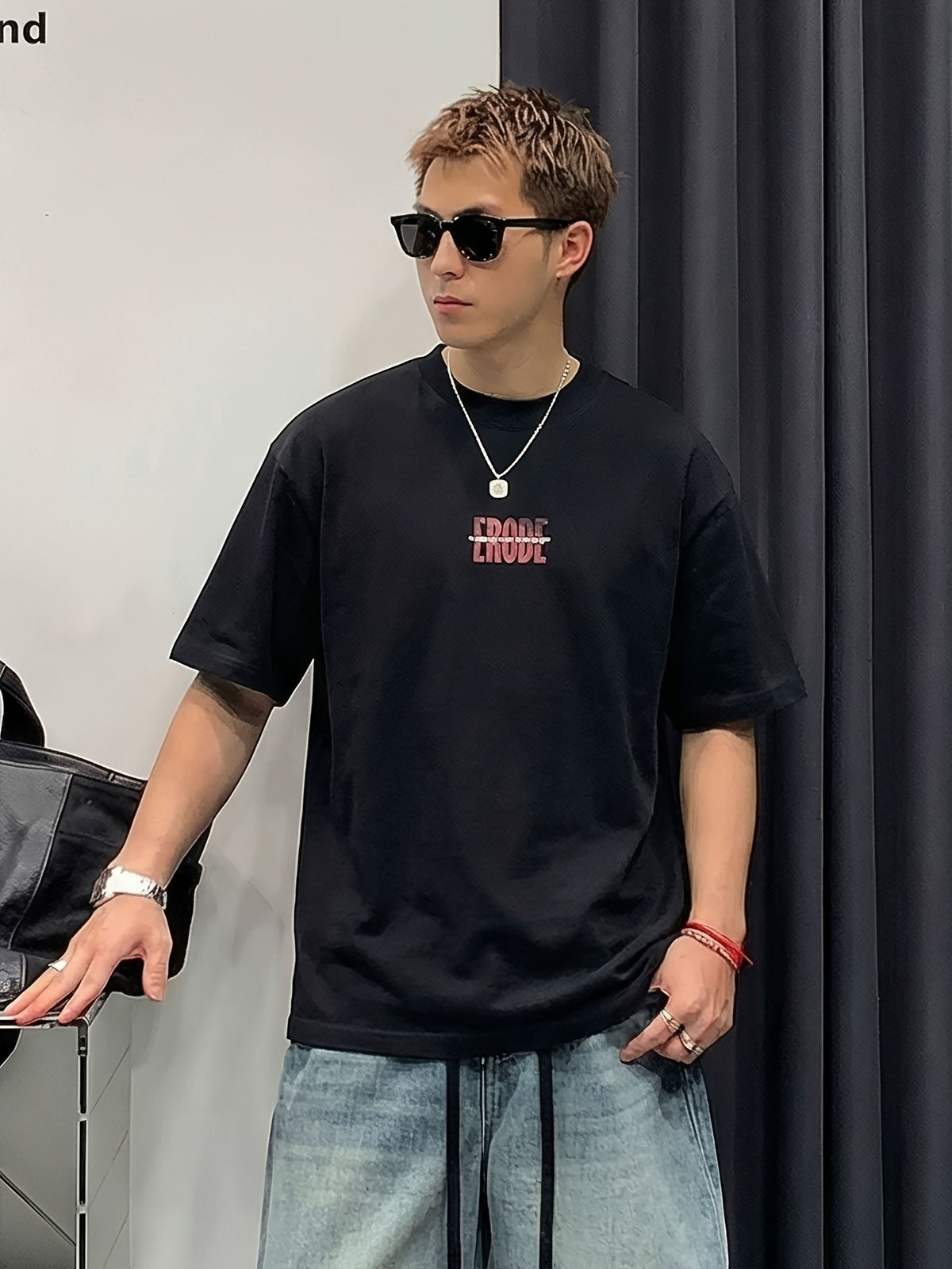 American-Style Trendy Short-Sleeved T-Shirt for Men, Summer Wear, Fashionable, Loose Fit, Trendy, Cool, Korean Style, Casual, Versatile, Round Neck, Printed Pattern, Short-Sleeved Top, Sweat-Absorbent, Breathable Sports Shirt - Black