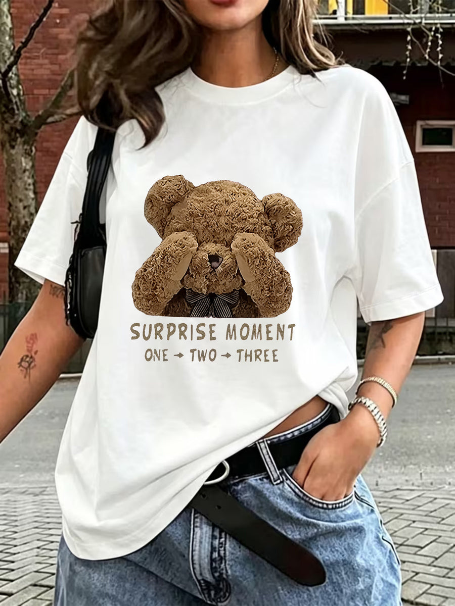 Fun Face-Covering Teddy Bear Pattern Women's Loose Fit Short Sleeve T-Shirt, Cute Vintage Cartoon Print Design, Relaxed Oversized Cut, Suitable for Daily Commuting and Casual Wear, with a Playful Girly Vibe - White