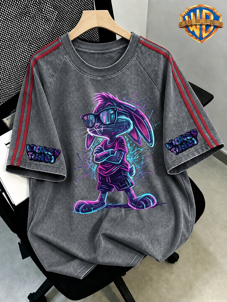 WB Warner Bros. Official License, Retro Neon Distressed Style Happy Rabbit And Rooster Trendy Pattern Design, Men'S Washed Distressed Off-Shoulder Short Sleeve T-Shirt, Loose Retro Streetwear Fit - Grey