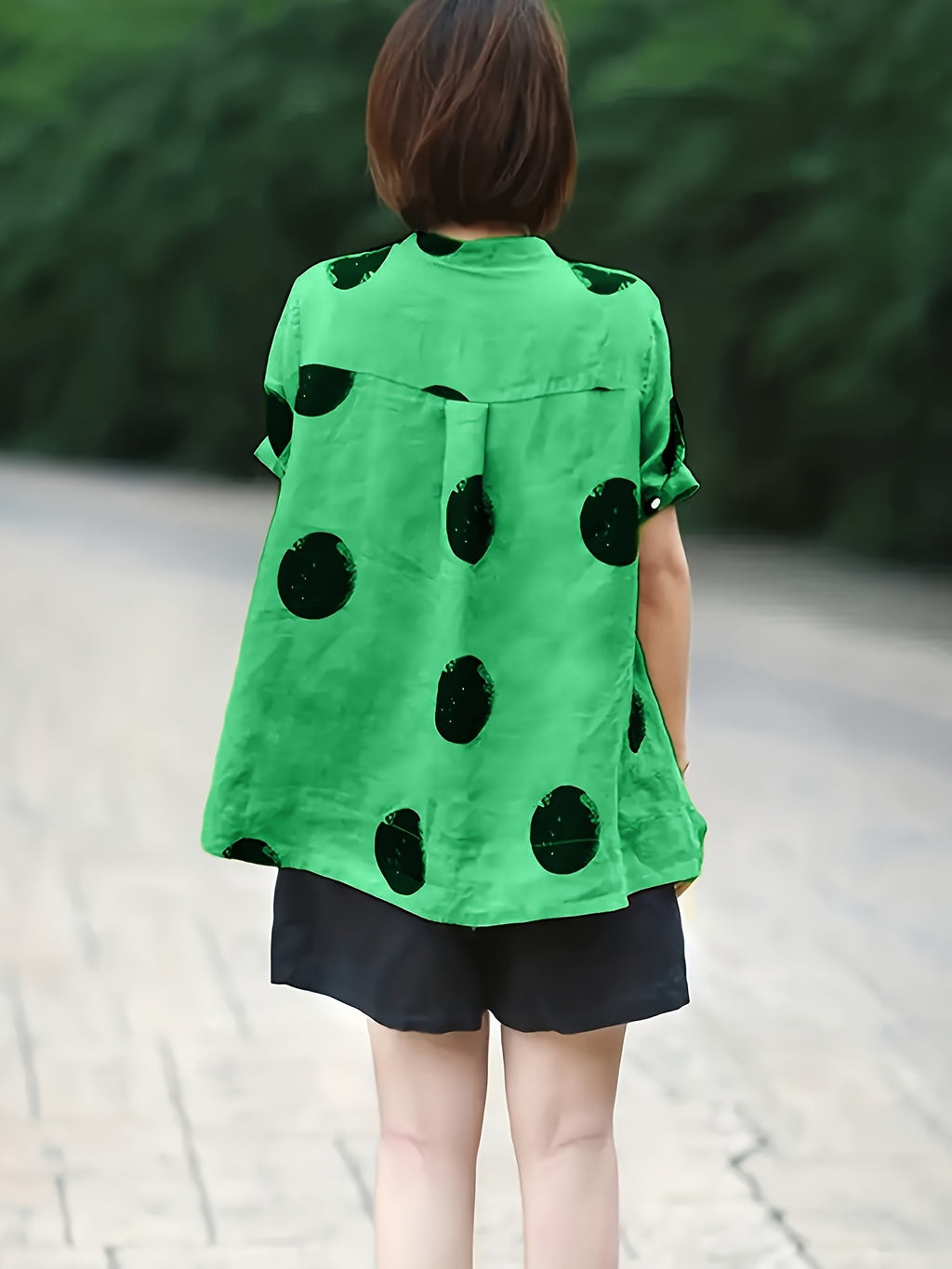 Women'S Vintage Polka Dot Print Shirt - Short Sleeve, Stand Collar, Button-Up Top with Asymmetrical Hem, Black & Orange, Casual Summer Blouse for Adults, Casual Summer Wear | Vintage Style Shirt | Nonstretch Fabric - Emerald Green