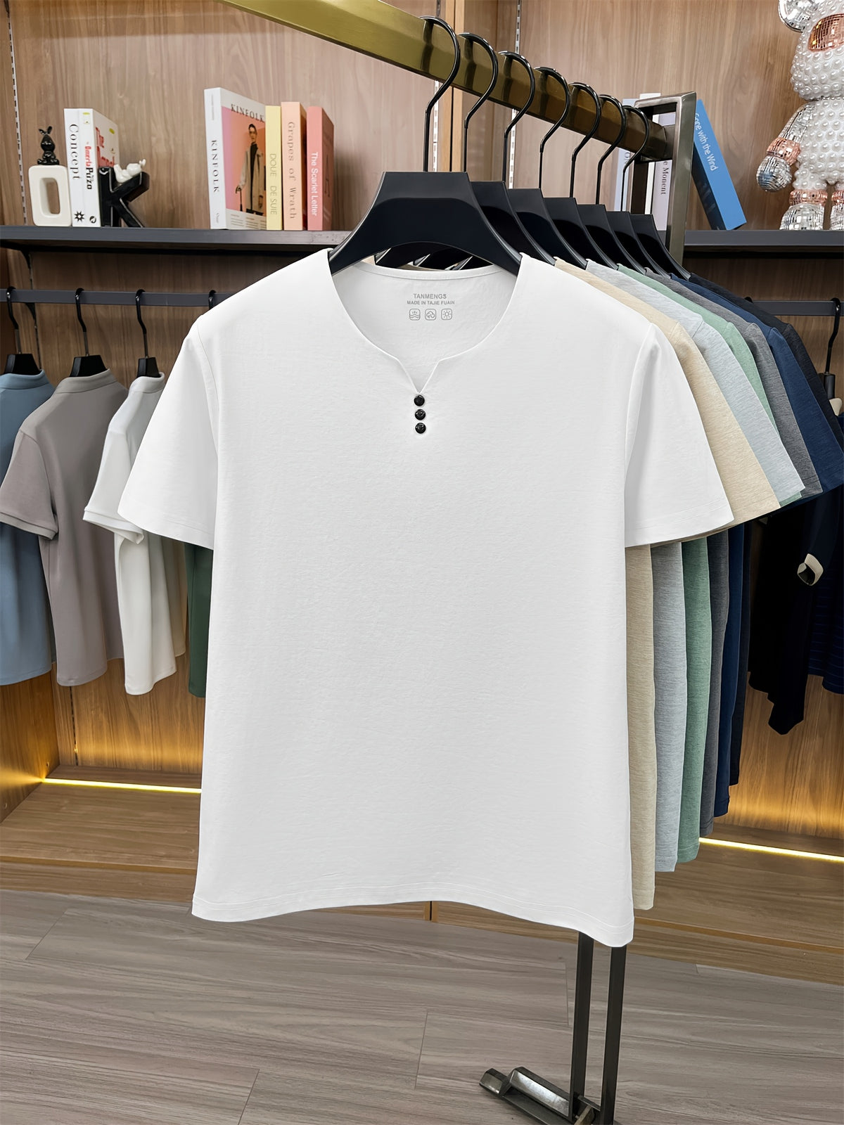 [Qiaoximei OBM] Collarless Men'S Top, Summer New Men'S Collarless Henley Shirt, Fake Button Decoration, Men'S Easy Wear, Suitable for Casual Outings And All-Match Style, Men'S Gift - White