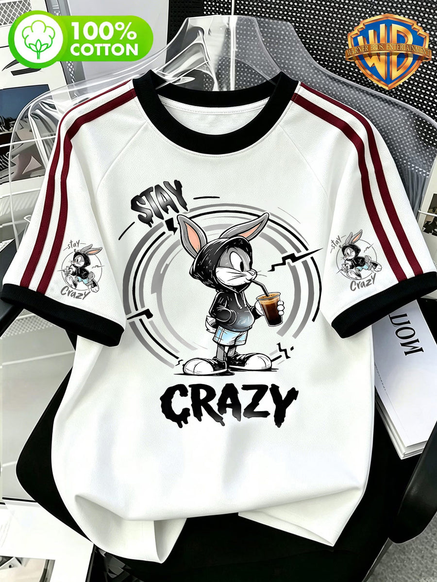 Warner Official LeYiTong Rabbit Bags Trendy Drink Printed Street Short Sleeved T-shirt, American Contrasting Ribbed Round Neck Top, Men's 100% Cotton Multifunctional Sports and Leisure Style Summer Short Sleeved T-shirt, Suitable for Outdoor Wear - White
