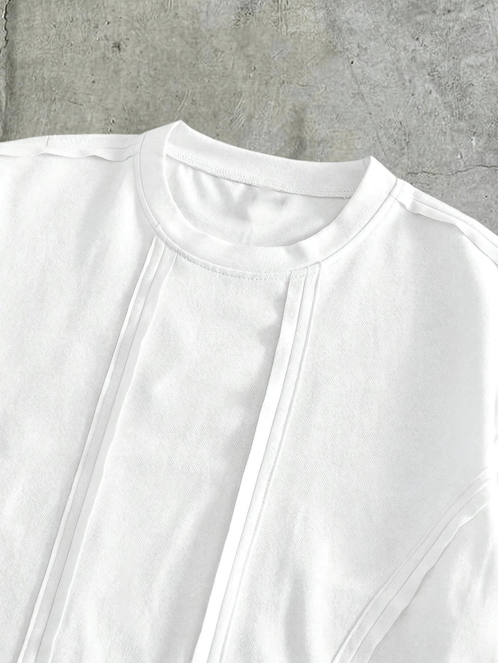 Men's Simple Loose-Fit Crew Neck Short-Sleeve White T-Shirt with a Draped, Three-Dimensional Patchwork Design - White