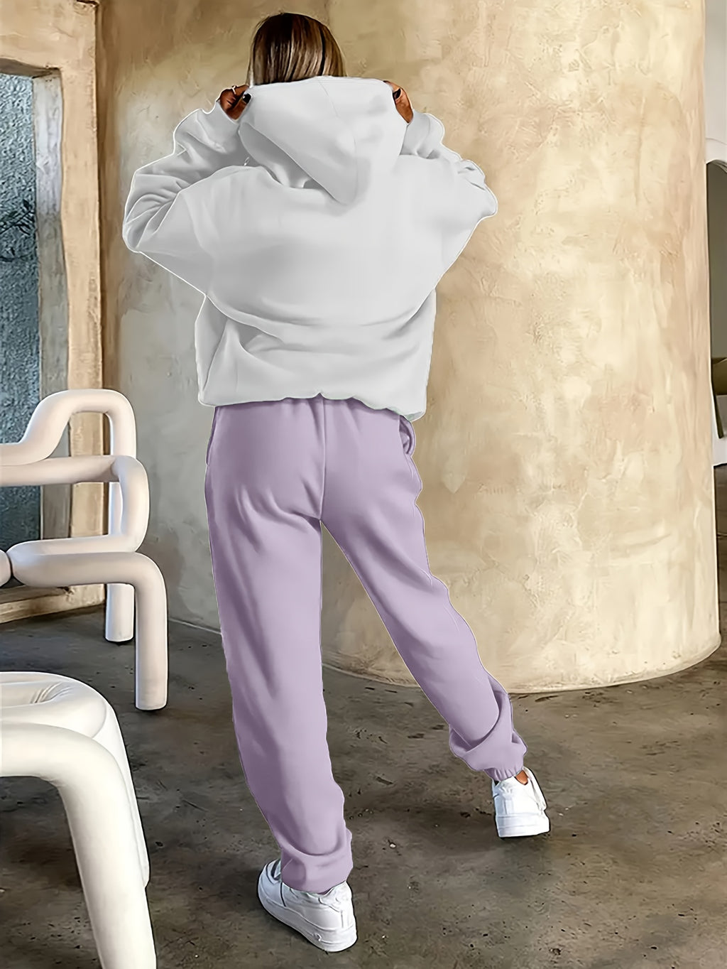 2025 Fall/Winter New Geometric Pattern Casual Letter Print Loose Warm Long Sleeve Hooded Sweatshirt and Drawstring Elastic Waist Pants Women's Two-Piece Set - White, Purple
