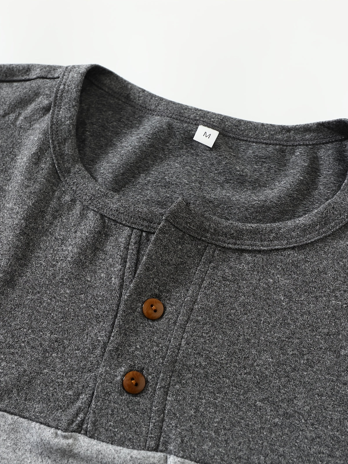 2026 New Men'S Casual T-Shirt, Dark Gray Ash White Three-Color Patchwork, Round Neck Loose Fit Perfectly Matches Street Fashion, a Hot Item. Combines Athletic Breathability And Casual Texture, Suitable for Daily Commute And Outings - White