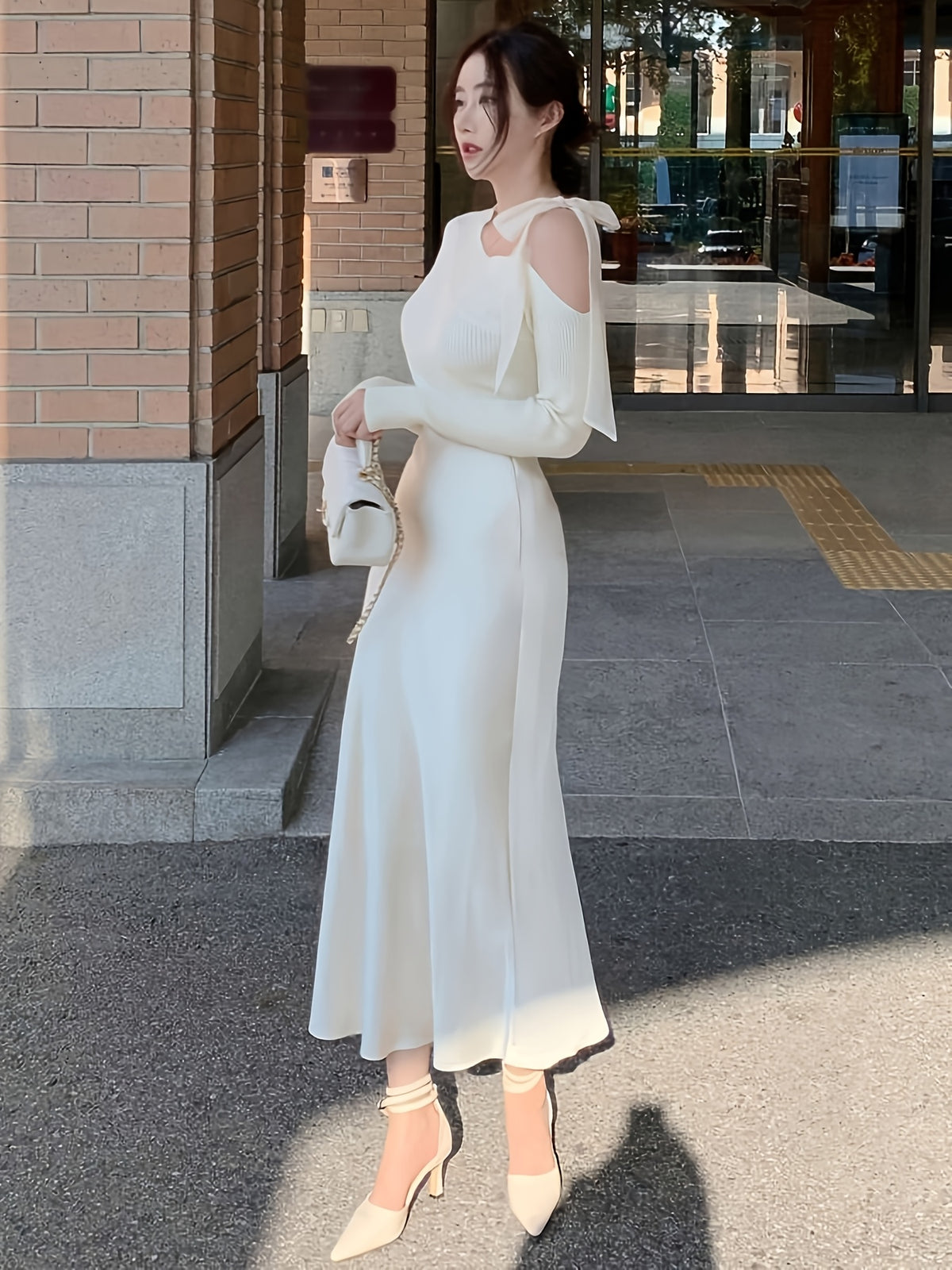 Spring/Summer Women's Slim-Fit Solid Color Satin Mermaid Skirt - White
