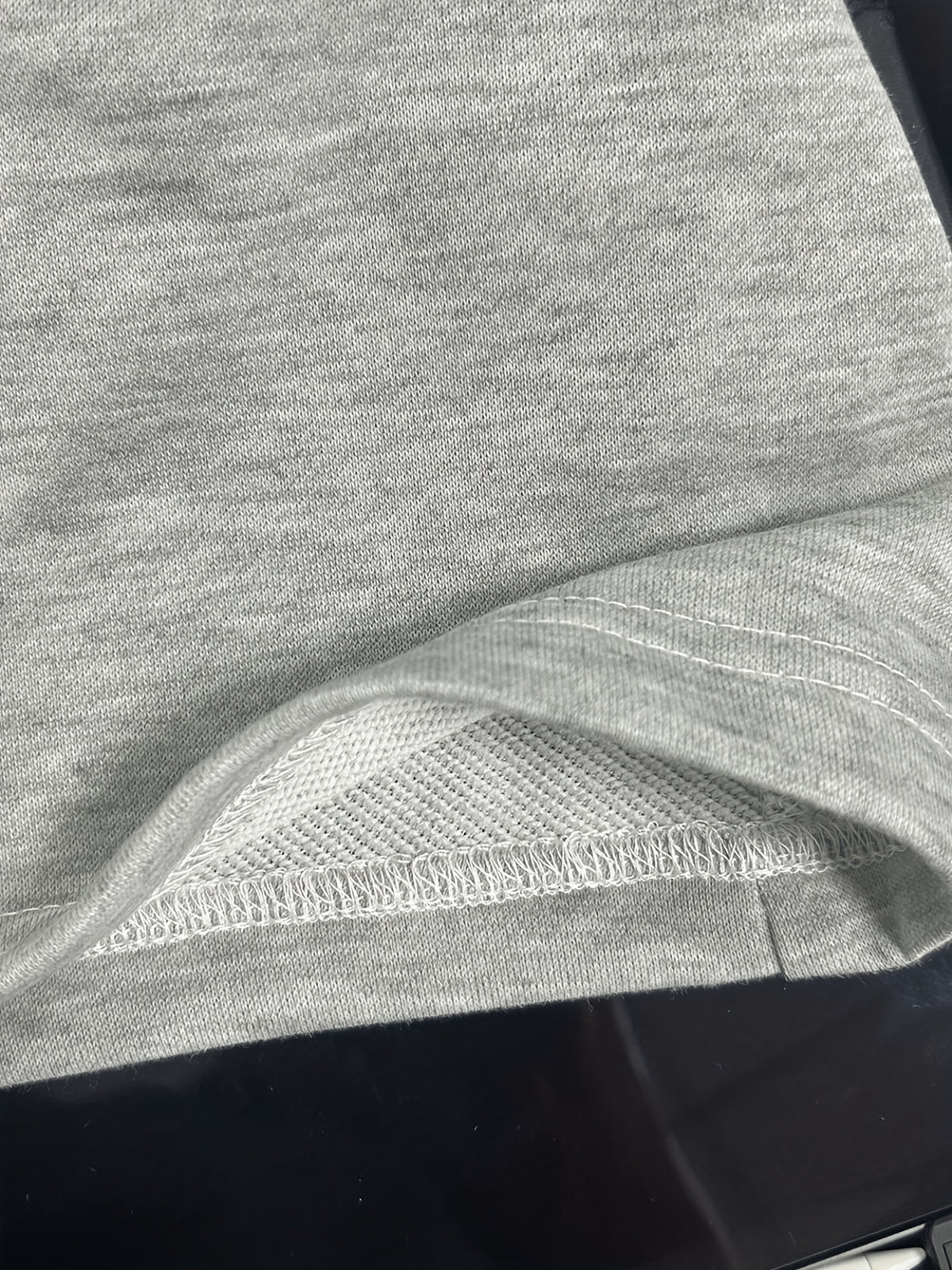 Small-label Faux Embroidery Print Simple and Stylish Workwear Shorts, Sweet and Edgy Spicy Style, High-waisted Mid-length Pants with Multiple Pockets - Grey