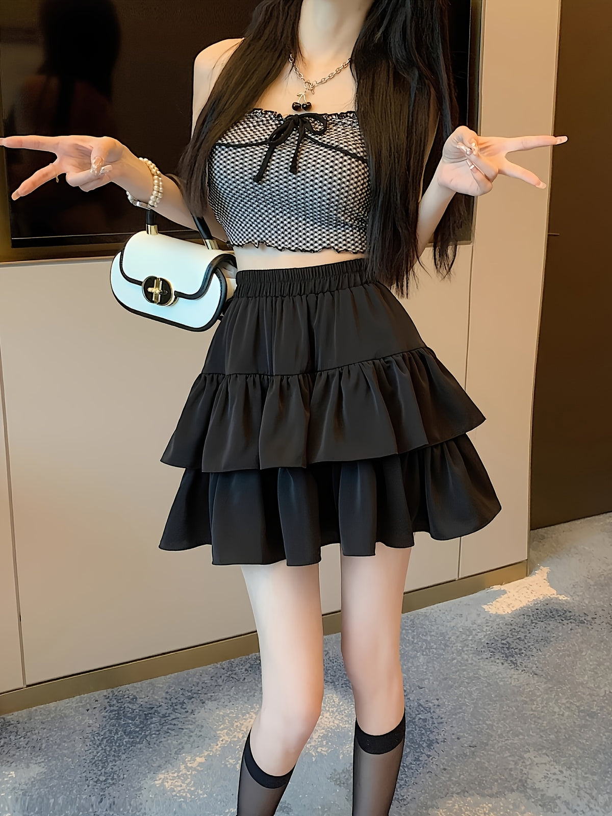 New Autumn and Winter Style Versatile Double-layered Cake Skirt for Women, High-waisted,, A-line Flared Short Skirt with Lotus Leaf Hem, Suitable for Petite Figures. - Black