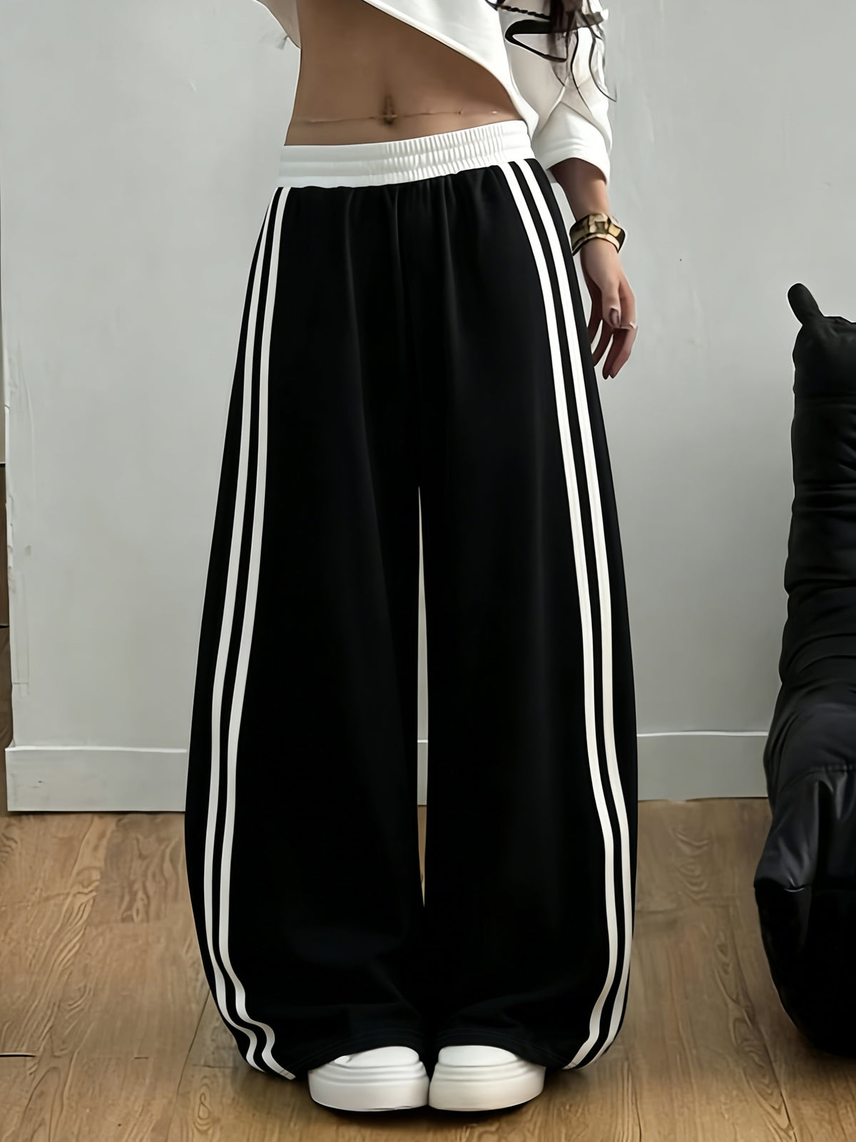 Women'S Y2K Wide-Leg Pants, with Black Side Stripes And Color-Blocking Design Trousers, Machine Washable Wide-Leg Pants, Suitable for Office And Multiple Occasions - Black