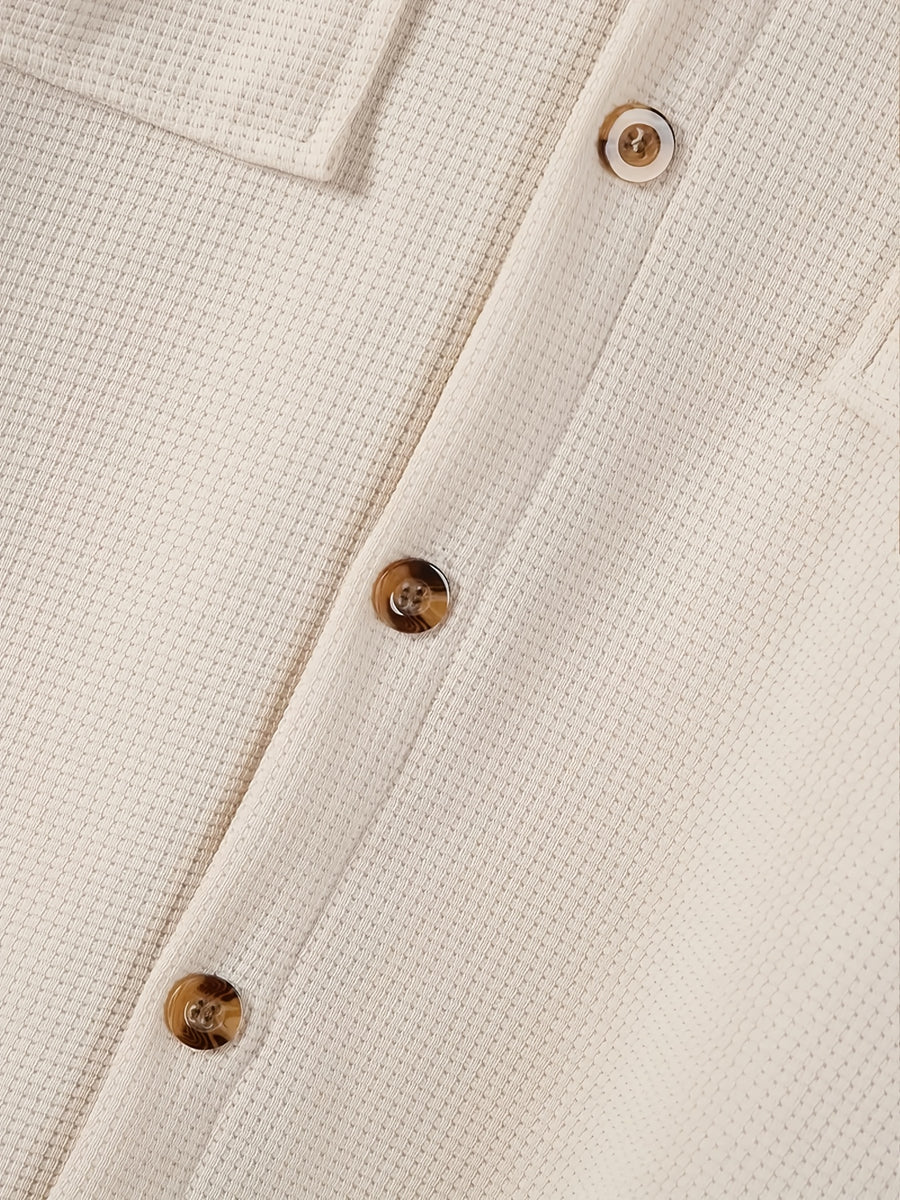 Men's Textured Lapel Casual Shirt Jacket, Lightly Mature Commuter Style, Wrinkle-Free and Easy to Care for. Simple and Textured Dual-Pocket Workwear Design. Subtle and Distinctive Label Decoration on the Chest. Suitable for Workplace, Daily Use - Khaki