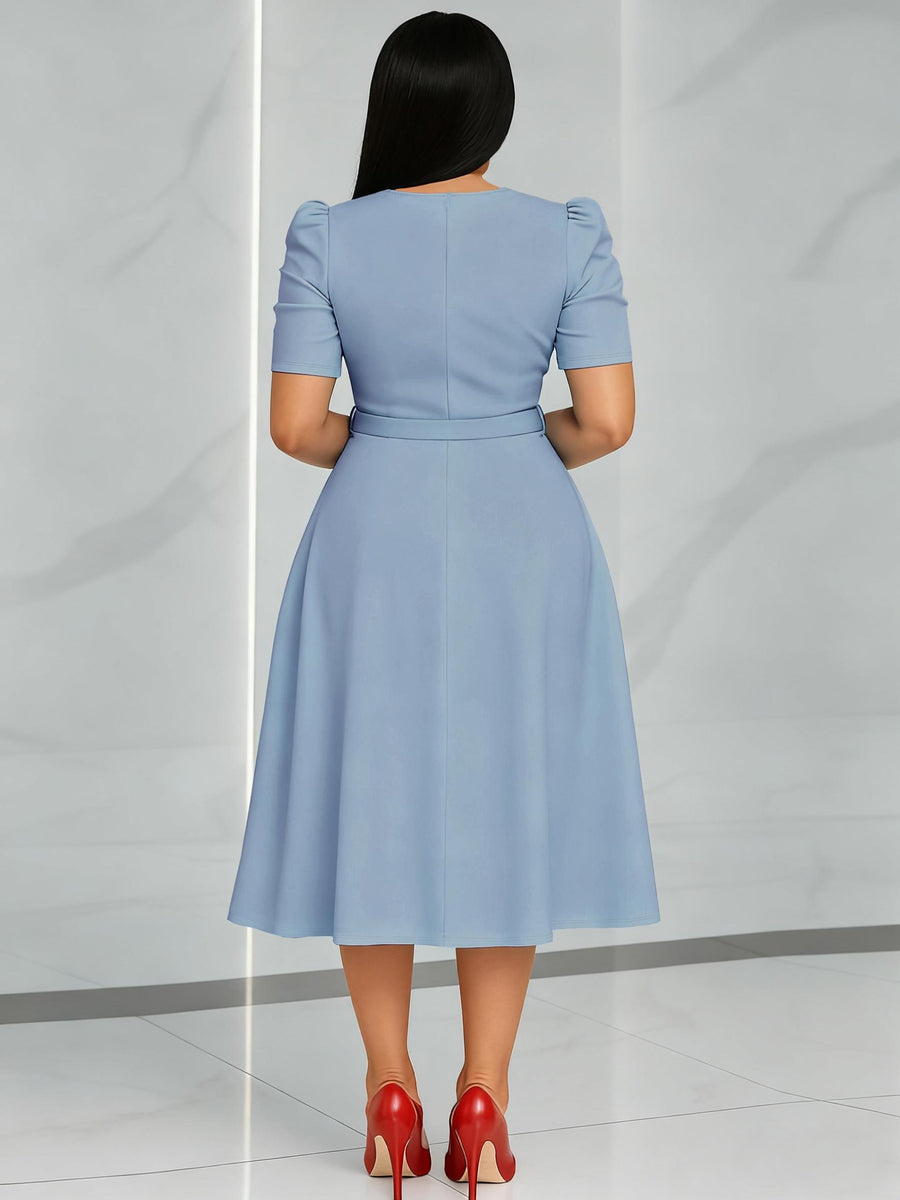 Women'S Elegant V-Neck Ruched Midi Dress, Solid Color Short Sleeve, Waist-Cinching Belt, Flowing Skirt, Perfect Spring Summer Outfit, Adult Fashion, Comfortable Daily Elegant Waist-Cinching Dress, Ruched Detail - Light Blue