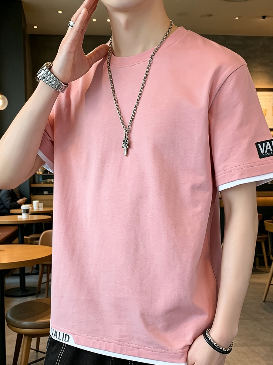 Men's Summer Color-Block 2-in-1 Look Short-Sleeve T-Shirt, Korean-Style Minimalist Casual Crew Neck Top. Features Contrast-color Binding on Both Cuffs and Hem, with Letter-printed Trim at the Hem for Added Detailing. Made from Combed Cotton Fabric - Handsome Fan