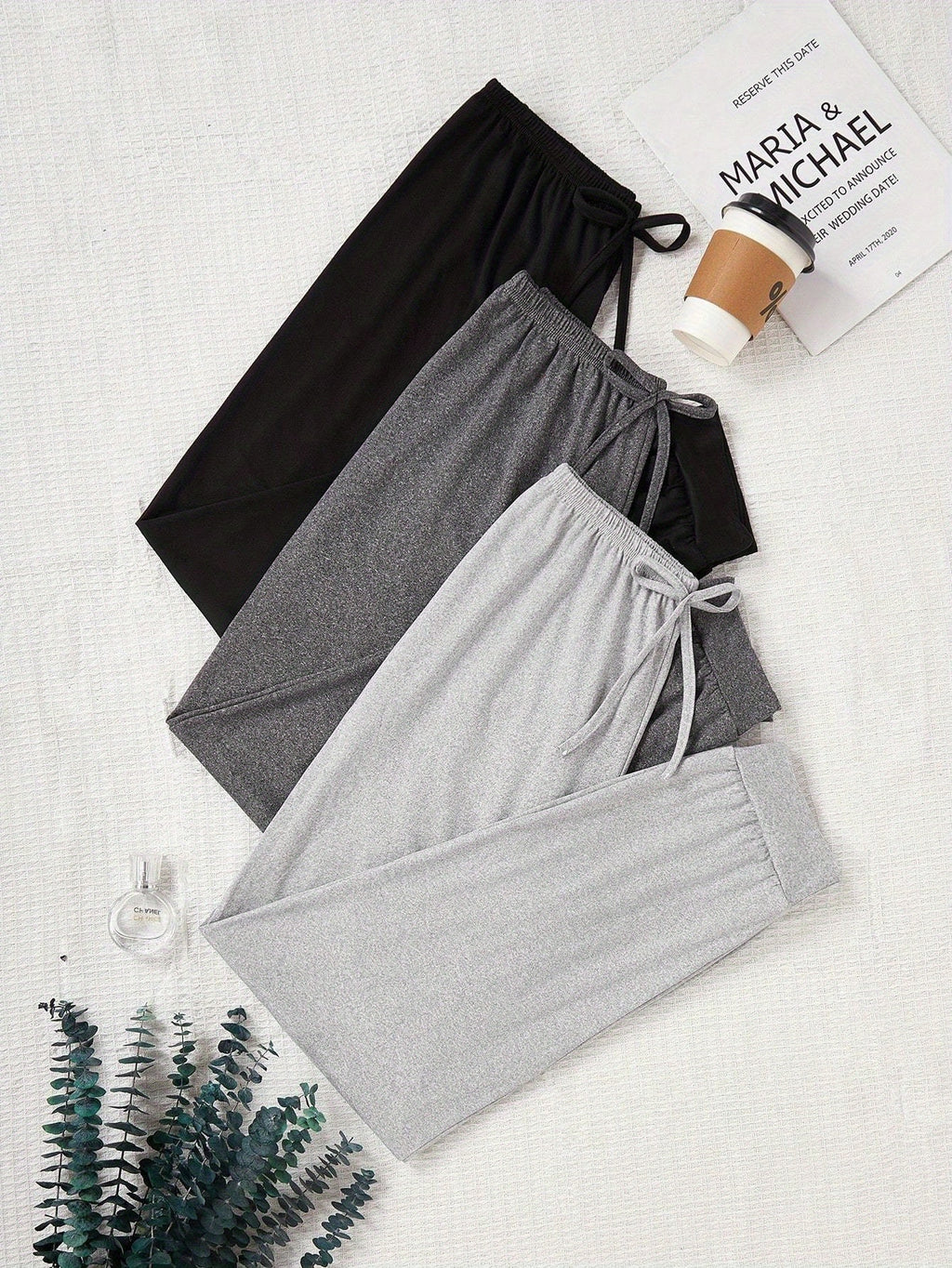 A New Minimalist Three-Color Set of Casual Women'S Pants with a Drawstring Waist, Perfect for Autumn. These Loose-Fitting Solid Home Pants Make a Great Gift - Mixed colors