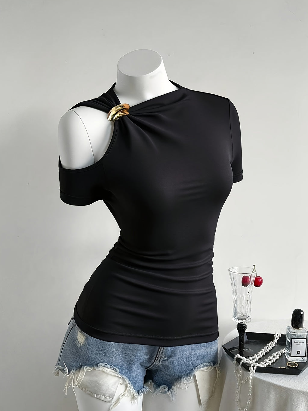 Women's Slim-Fit Fashion Short-Sleeve Top with Front Tie and Metal Buckle Detail - Black