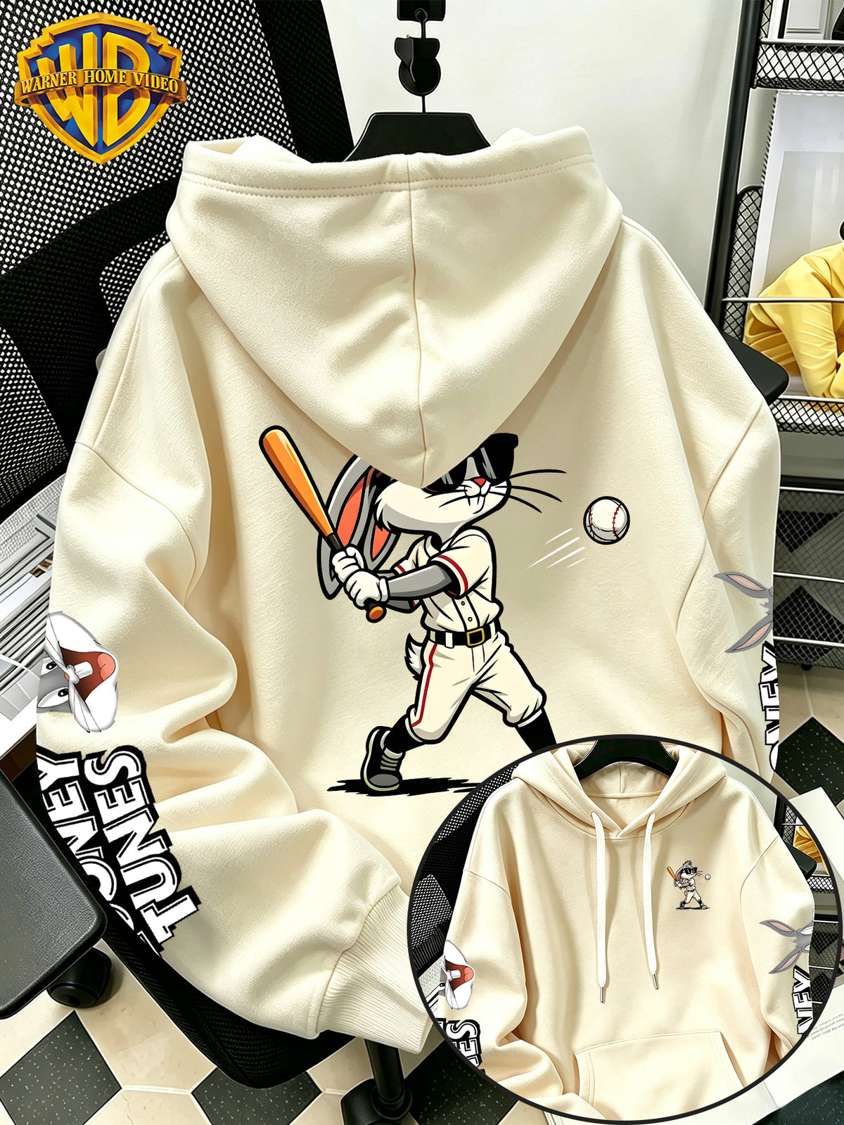 Warner Bros Men's New Trendy Hoodie with Baseball Sports Batting Cartoon Character Print, Casual Hooded Sweatshirt, Daily Drawstring Loose Pullover Top, Machine Washable Versatile Sporty Casual Men's Top - Apricot