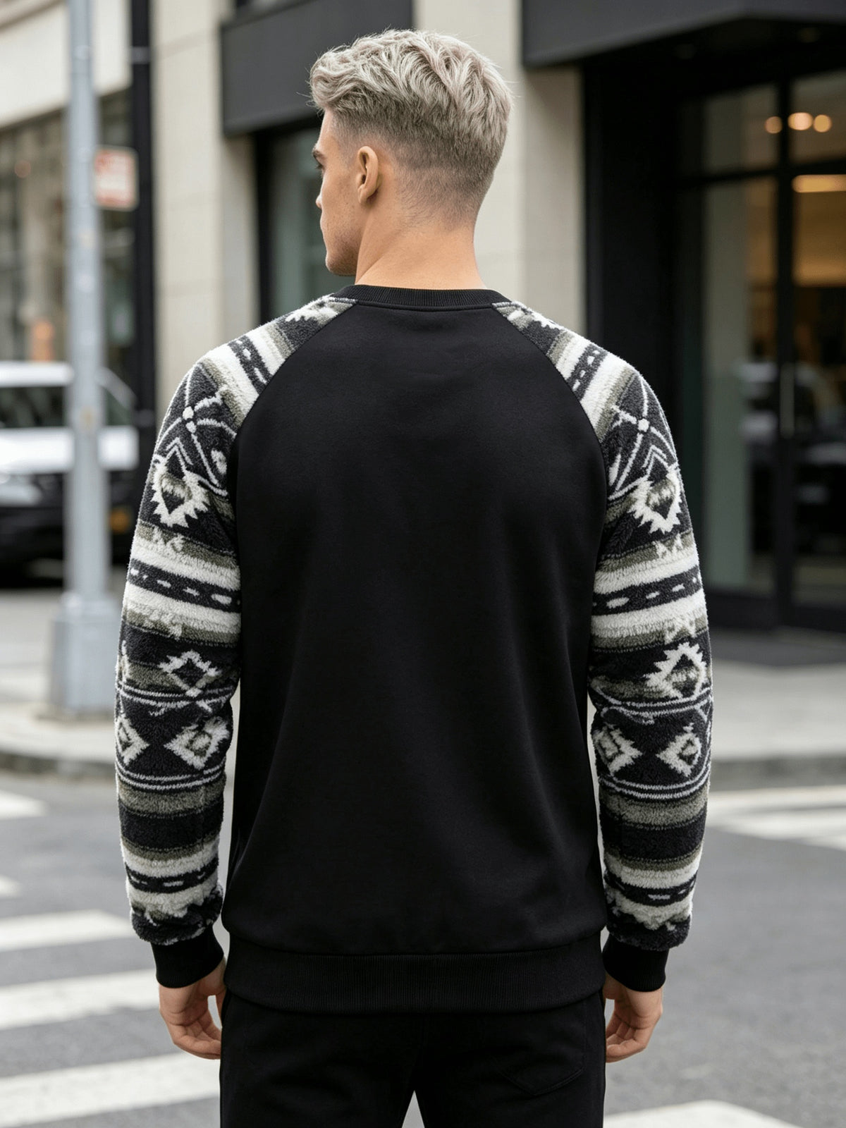 Men'S Autumn Winter Round Neck Plush Sweatshirt, Drop Shoulder Plush Sweatshirt, Fashionable Color-Block Patchwork And Solid Color Design, Wrinkle-Resistant Soft Knit Material, Very Practical. Suitable for Students' Daily Wear on Campus, Outings - Black