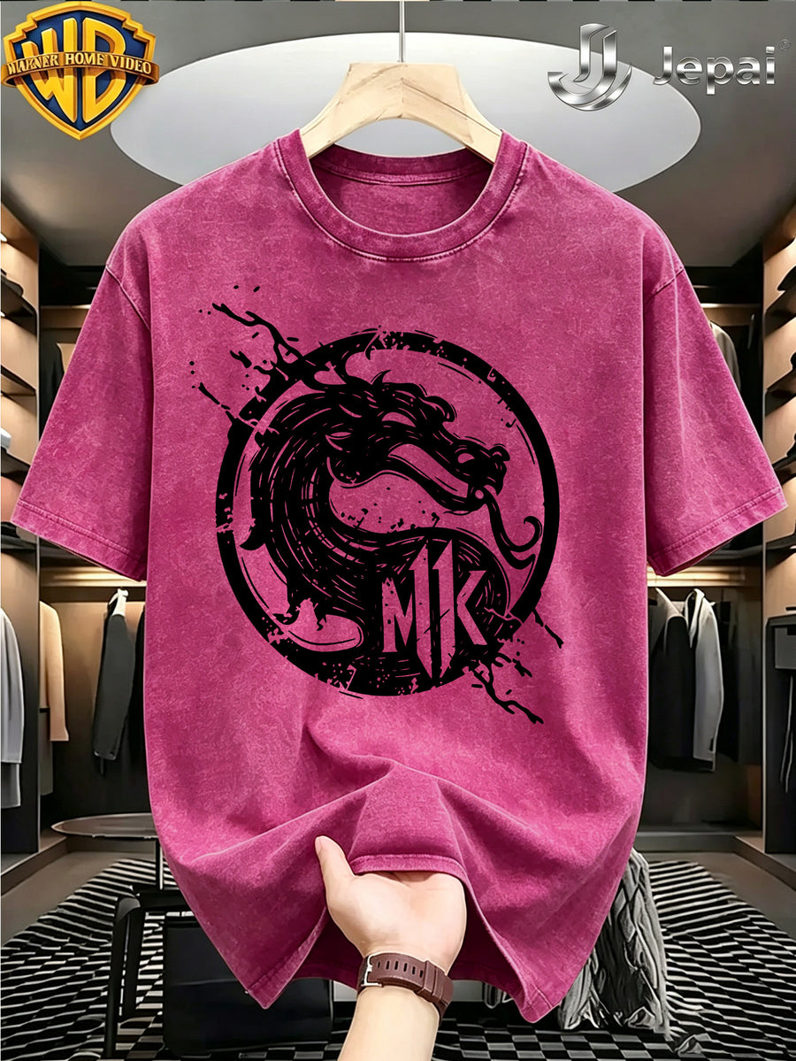 Warner Exclusive, Hip-Hop High Street "Mortal Kombat" Themed Print Design Men's Summer Loose Fit Crew Neck Commuter Short Sleeve T-Shirt, Versatile Styles, Loose Fit, Suitable for Summer Wear, Outdoor Activities, Fitness, Parties, Festivals - Rose Red Color