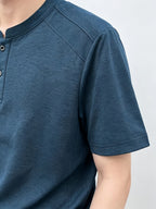 Men'S Solid Black Split Shoulder Mandarin Henley Collar Short Sleeve Top, Summer Office Daily Commute Golf City Street Outfit, Stretch Wrinkle Resistant Cooling Breathable 2-Button Tee, Middle-Aged Gentleman Business Casual Outfit, Minimalist Stand - Ha Qing