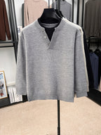 [Wading Whale OBM] 1pc Autumn Winter New Men'S Knit Pullover Sweater, Old Money Style Contrast Striped Faux Two-Piece Patchwork Round Neck Long Sleeve Knit Pullover Sweater for Men, Business Casual Fashion Striped Sweater, Suitable for Spring - Grey