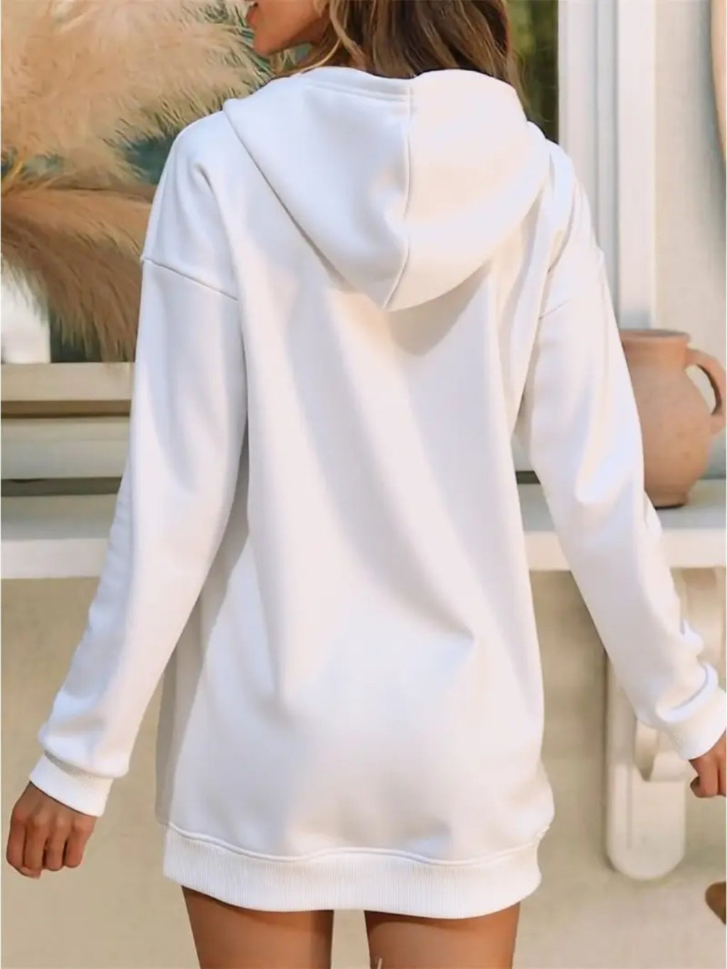 Cui Cui Fruit'S Directional Long Hoodie Is Set to Be a Trendy Commuting Essential in 2025 - White