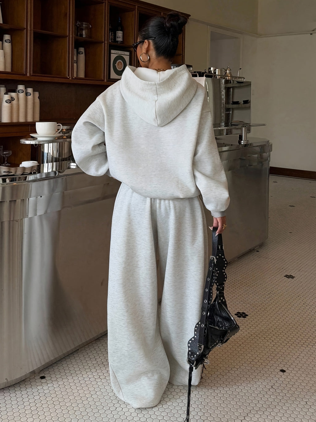 Plus Size - Autumn Winter New Size Large Solid Color Hooded Fleece Sweatshirt Set with Kangaroo Pouch And Drawstring Wide-Leg Sweatpants, Casual Lazy Style Two-Piece Set, Non-Restrictive Fit Suitable for Home, Daily Outings, And Outdoor - Light Grey