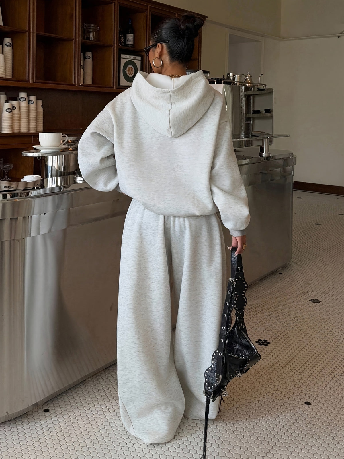 Plus Size - Autumn Winter New Size Large Solid Color Hooded Fleece Sweatshirt Set with Kangaroo Pouch And Drawstring Wide-Leg Sweatpants, Casual Lazy Style Two-Piece Set, Non-Restrictive Fit Suitable for Home, Daily Outings, And Outdoor - Light Grey