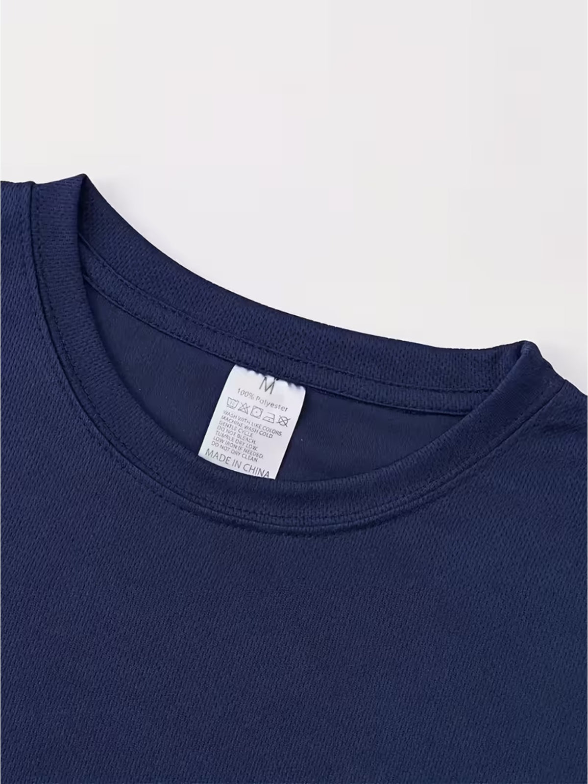 2026 Men's Fashion T-shirt, Featuring Los Angeles Trend Patterns and Prints. Lightweight and Breathable, It Is a Must-have for Daily Casual Wear. Suitable for Both Indoor and Outdoor Outfits. Essential for Trendy Men. - Navy Color