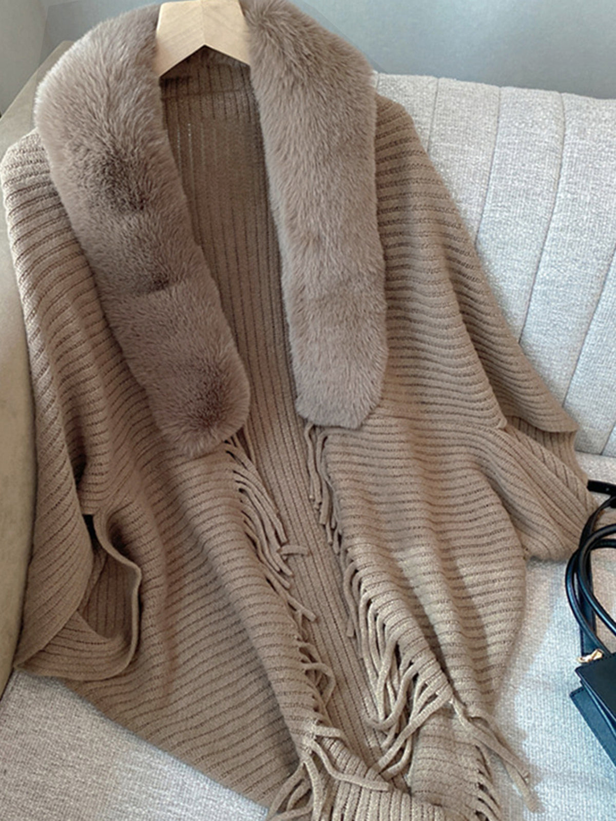 Women's Loose-fitting, Batwing-sleeve, Cape-style Cardigan; a Reversible Wrap with a Shawl Collar-a Stylish Piece for Casual Attire and a Great Gift for Autumn and Winter. - Khaki