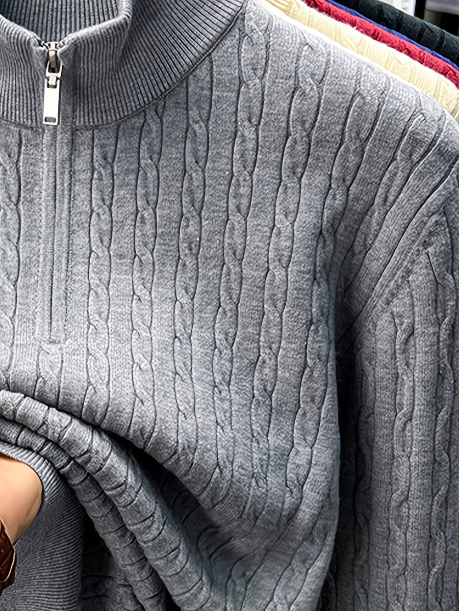 Half-zip Cable-knit Sweater, Fully Constructed with Herringbone Cable Stitching for a Strong Three-dimensional Texture. Compared to a Stockinette Sweater, It Has a More Vintage Feel. The Slightly Relaxed Fit Offers Good Forgiveness for Body Shapes - Light Grey