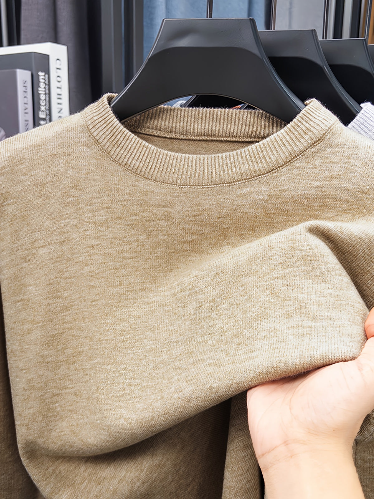 Minimalist City Round Neck Sweater for Daily Commute - Khaki 1