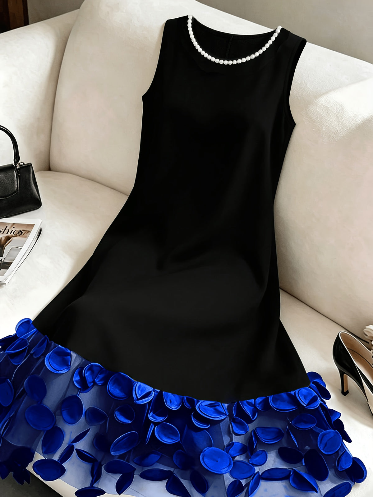 Fashion Solid Color Versatile Round Neck Elegant Women'S Dress, with 3D Patchwork Hem And Beaded Neckline, Summer New Style, Suitable for Elegant Daily Wear, Social Gatherings, Commuting, Outings, Vacations, And More - Royal Blue