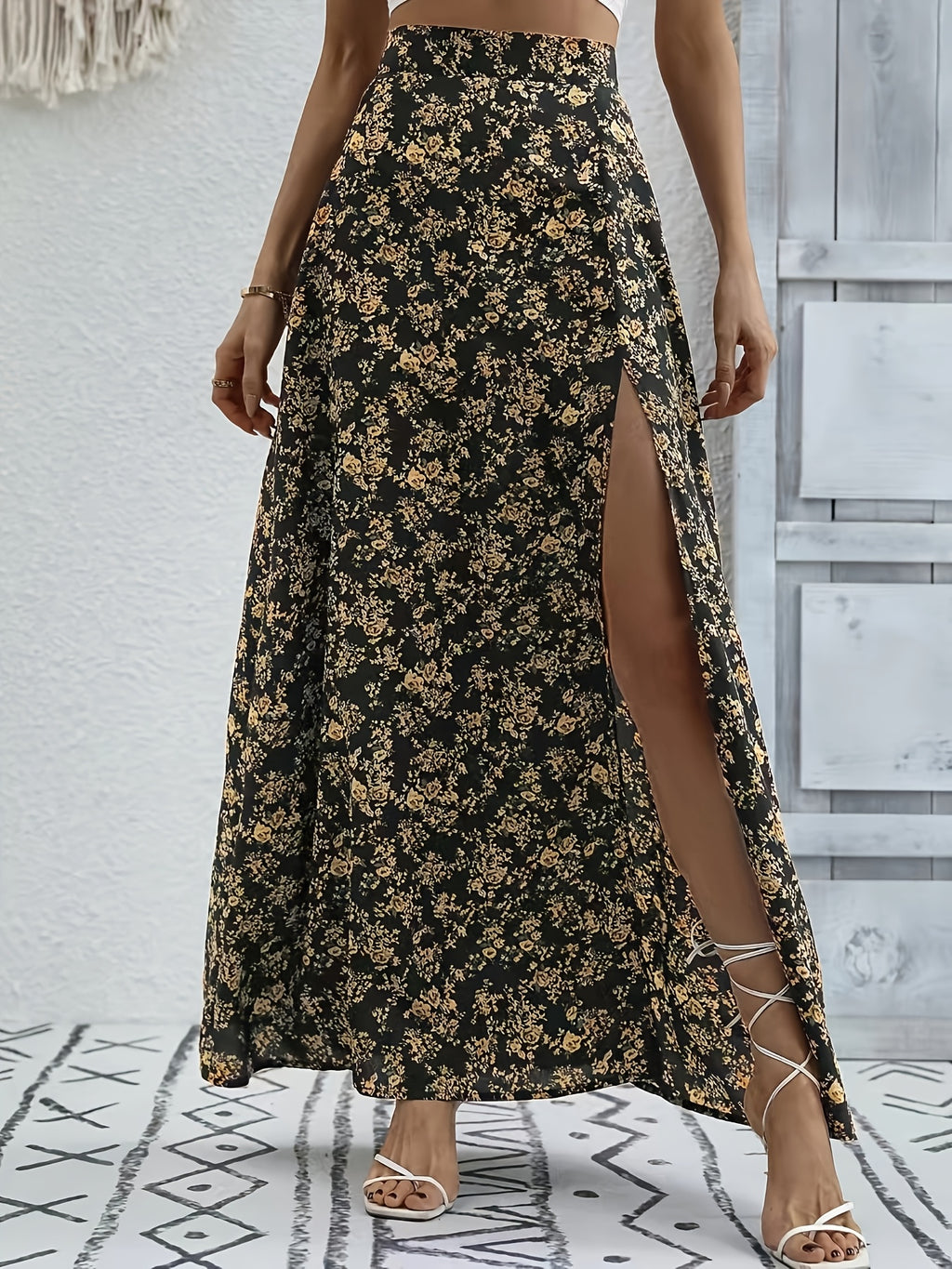 1pc Blue and White Porcelain Casual Paisley Slit Maxi Skirt for Women, High-Waist Satin Drape Vintage Print Slit Skirt - Black Golden