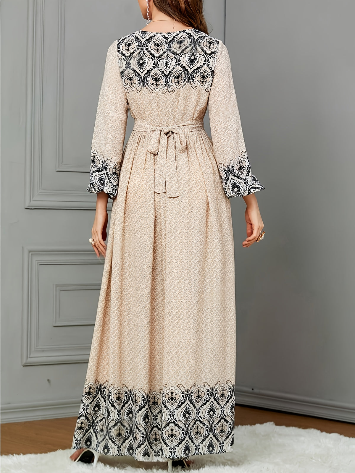 Women's Fashion Positioning Print Long Sleeve Dress - Apricot