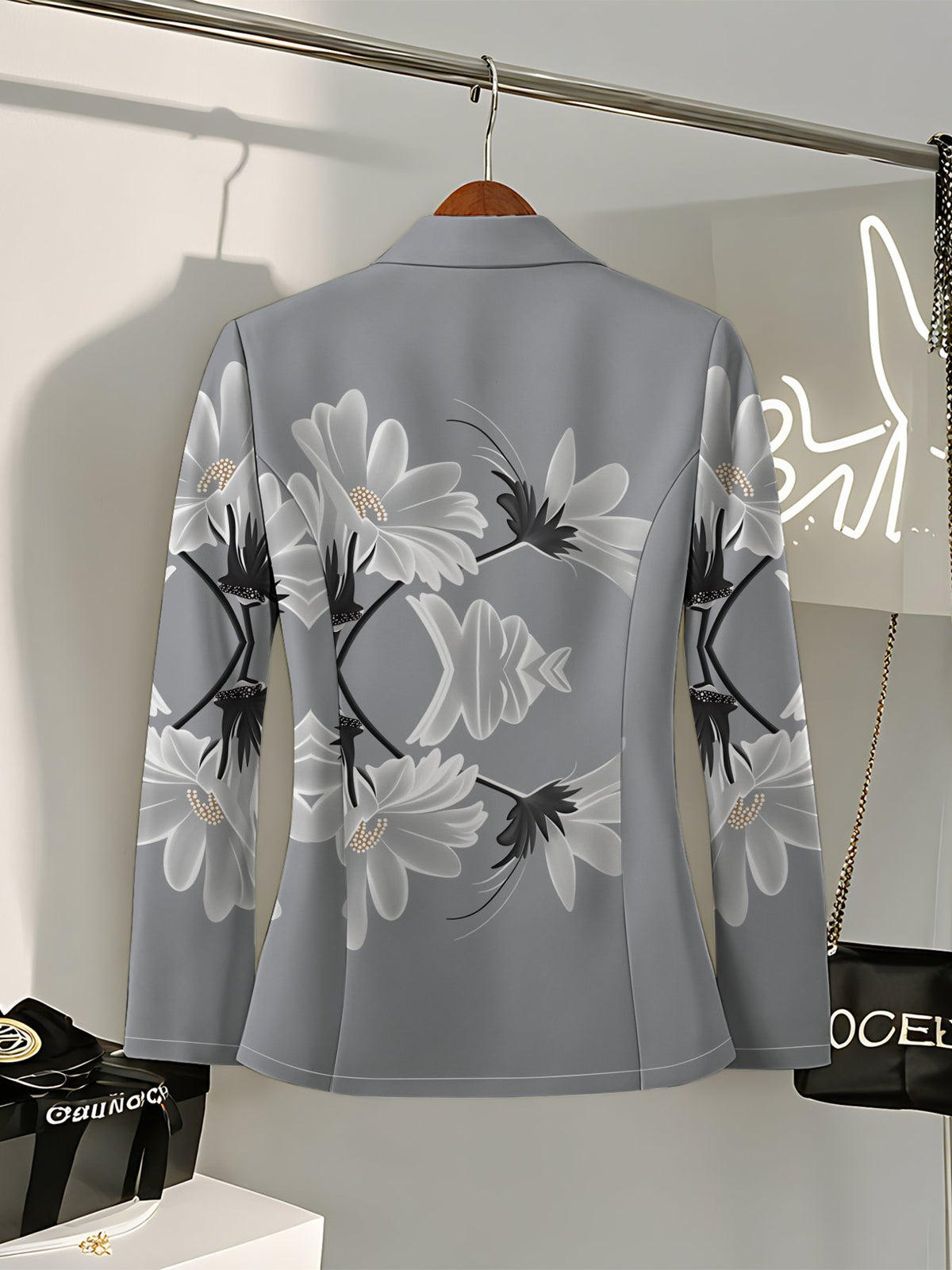 Exquisite and Stylish Women's Outerwear for Spring and Autumn, Featuring Versatile, Practical Jackets and Distinctive Blazers; the Minimalist Patterns Exude an Air of Elegant Sophistication While Perfectly Blending Comfort with Fashionable Flair. - Silvery Grey